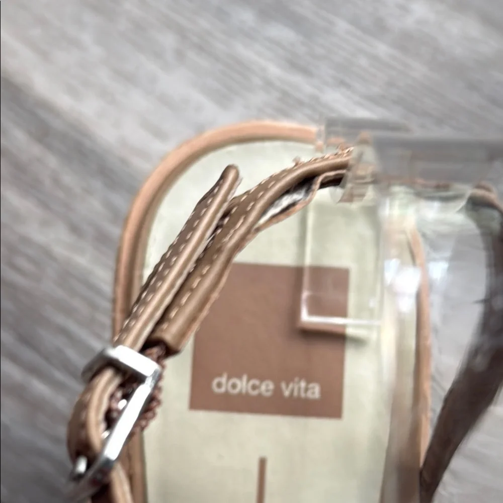 *Dolce Vita Cream Sandals 10M Leather Tan Stylish Wedge 10M